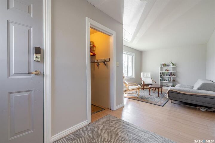 Property Photo:  4510 2nd Avenue N  SK S4R 0Y4 