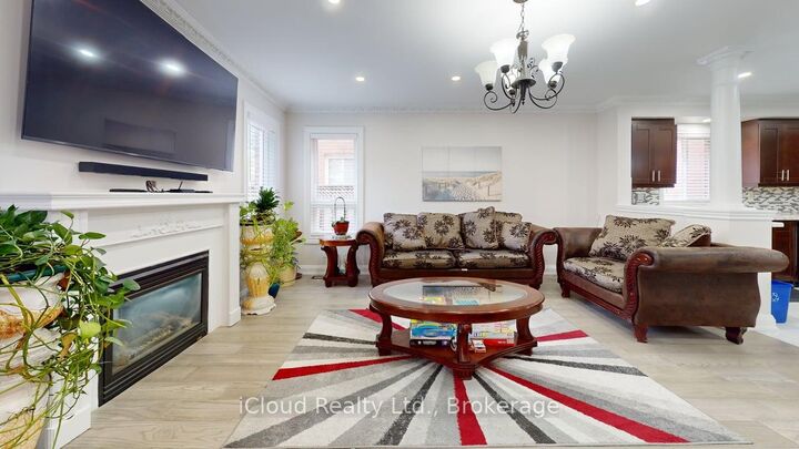 Property Photo: 71 Tufton Crescent ON L7A 3J2