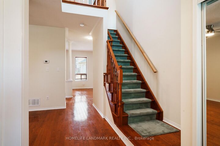Property Photo: 5487 Churchill Meadows Boulevard ON L5M 6X3