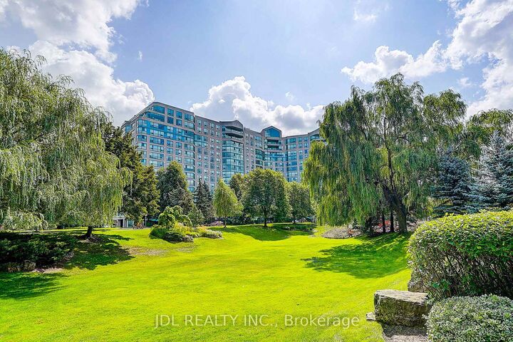 Property Photo:  7825 Bayview Avenue 219  ON L3T 7N2 