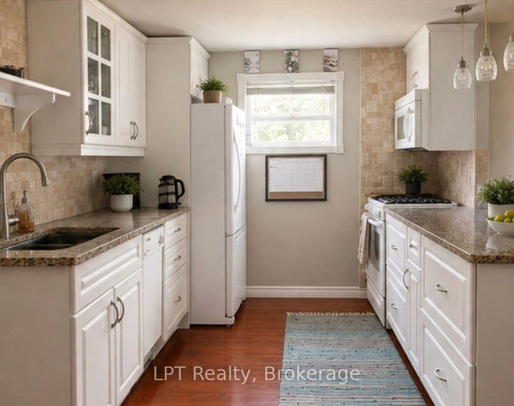 Property Photo:  17 Bay Avenue  ON K0K 1T0 