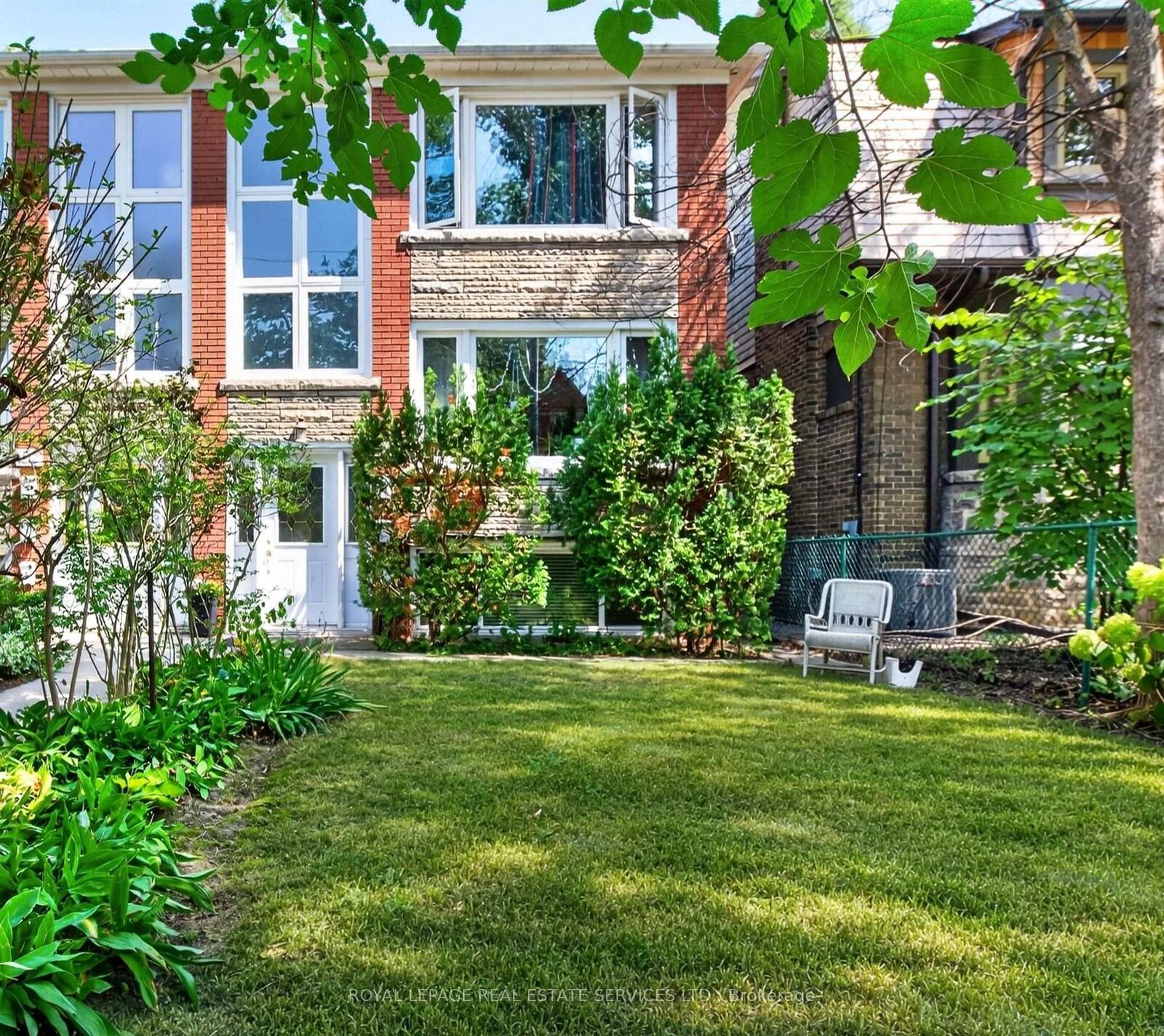 Property Photo:  151A Evelyn Avenue  ON M6P 2Z6 