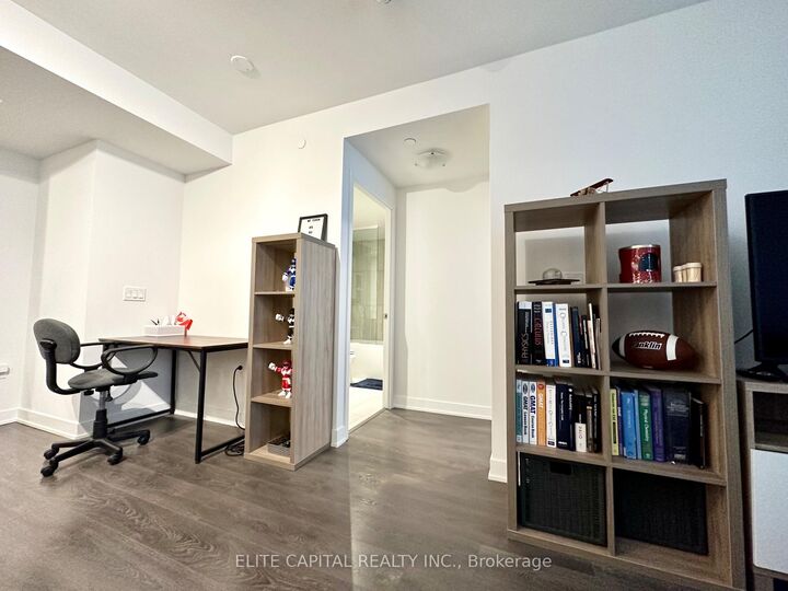 Photo de la propriété:  99 Broadway Avenue 1707  ON M4P 0E3 