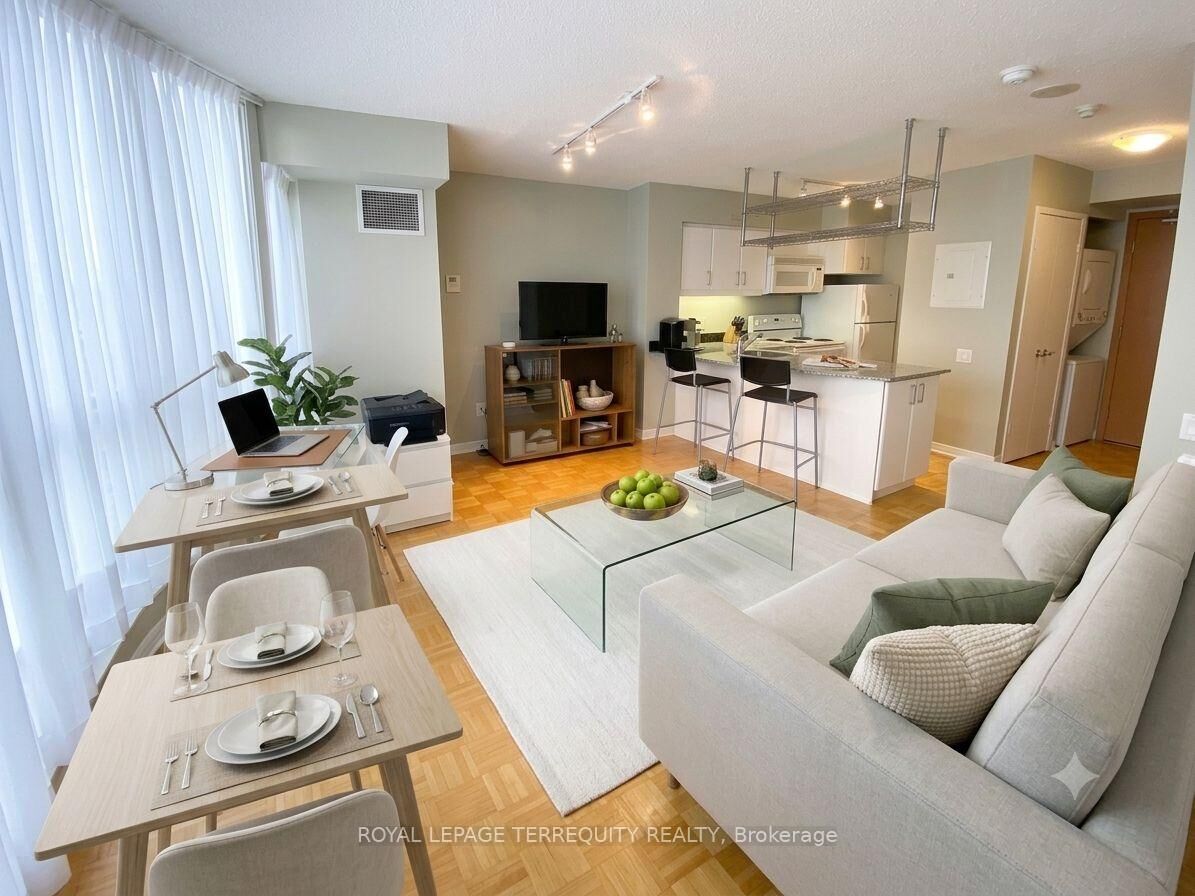 Photo de la propriété:  33 Sheppard Avenue E 1009  ON M2N 7K1 