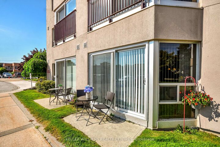 Property Photo: 49 Raglan Street 102 ON L9Y 4X1