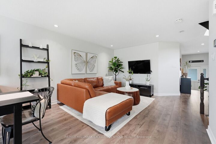 Property Photo:  2241 Marble Crescent  ON K4K 0G9 