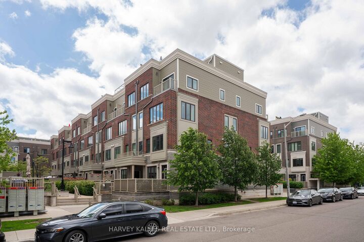 Property Photo: 85 Eastwood Park Gardens 35 ON M8W 0B9