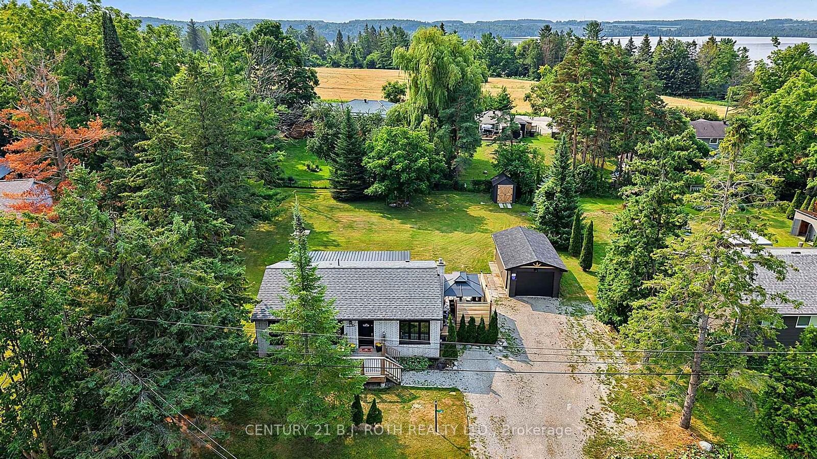 Property Photo:  25 Glengrove Avenue  ON L3V 0J9 
