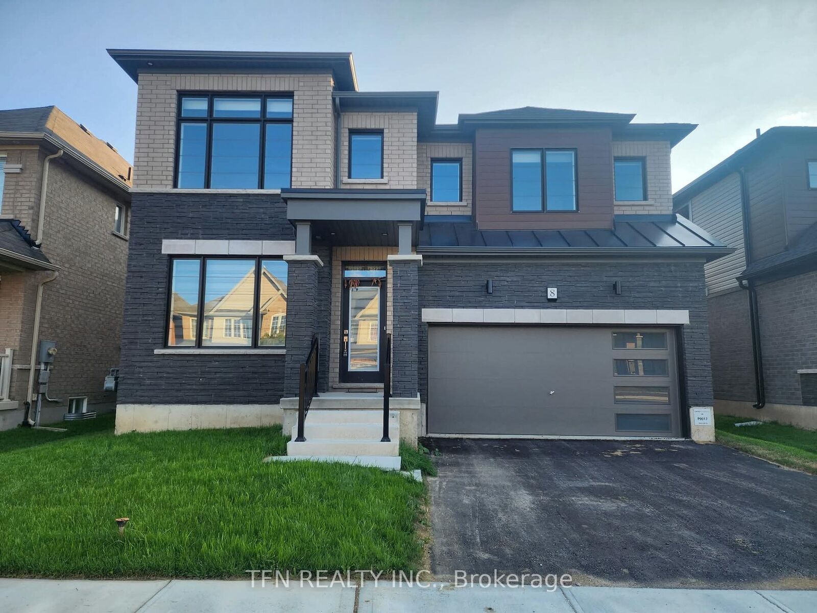 Property Photo:  8 Wilmot Road  ON N3T 0K8 