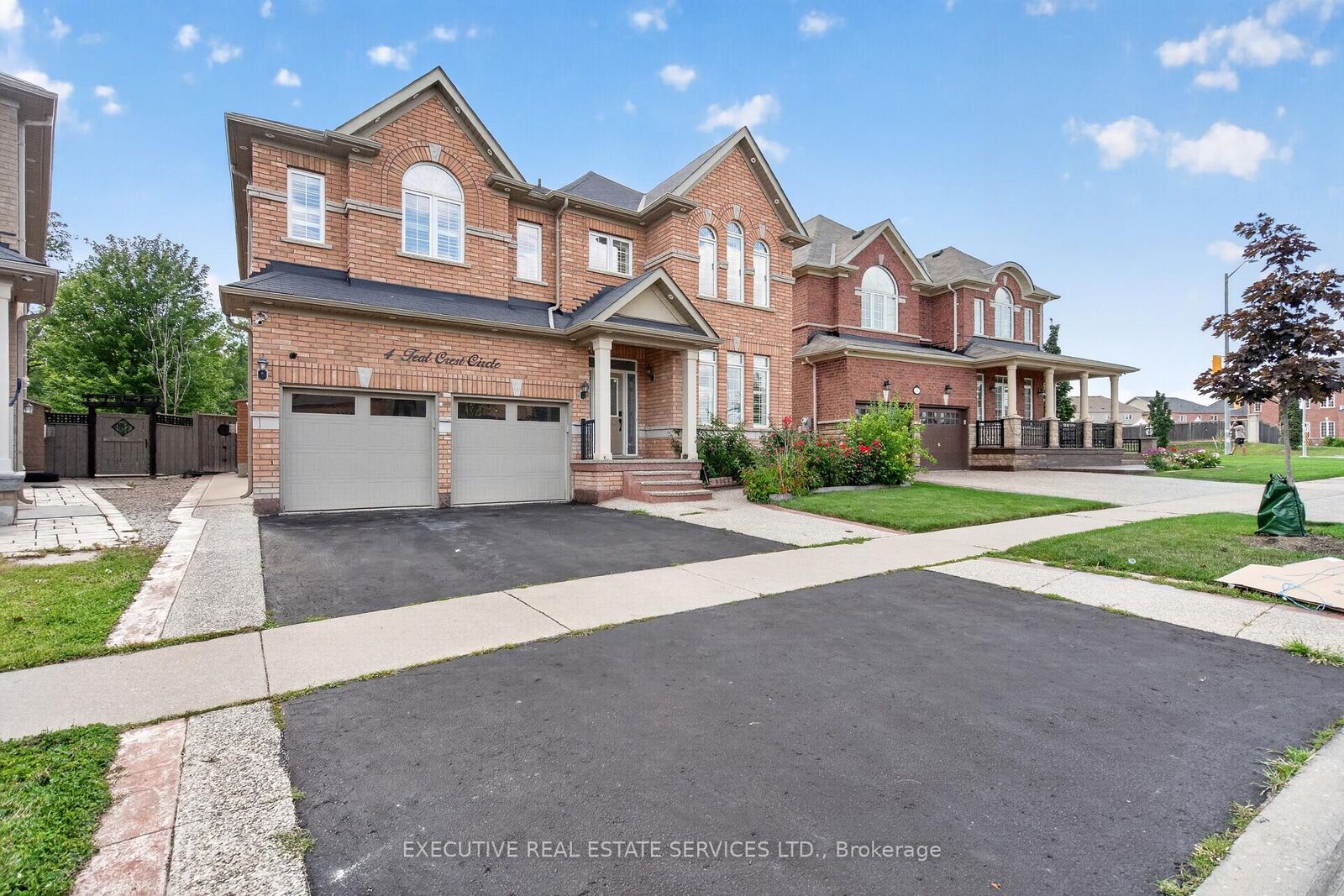 Property Photo:  4 Teal Crest Circle Upper  ON L6X 2Z6 