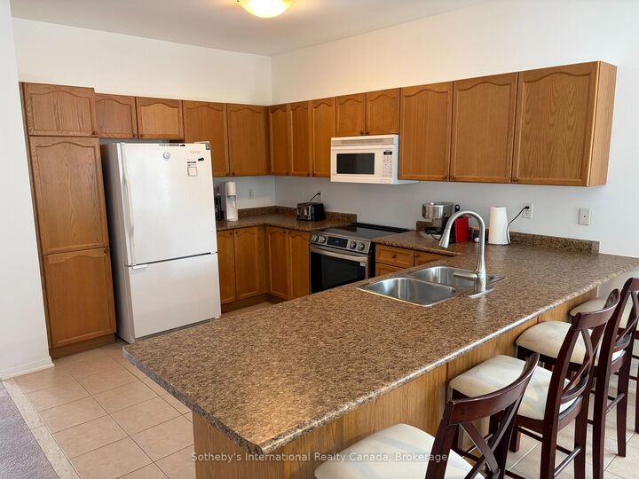 Property Photo:  71 Meadowlark Boulevard  ON L9Z 3B3 