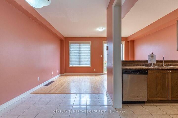 Property Photo:  11 Pendulum Circle  ON L6R 3N5 