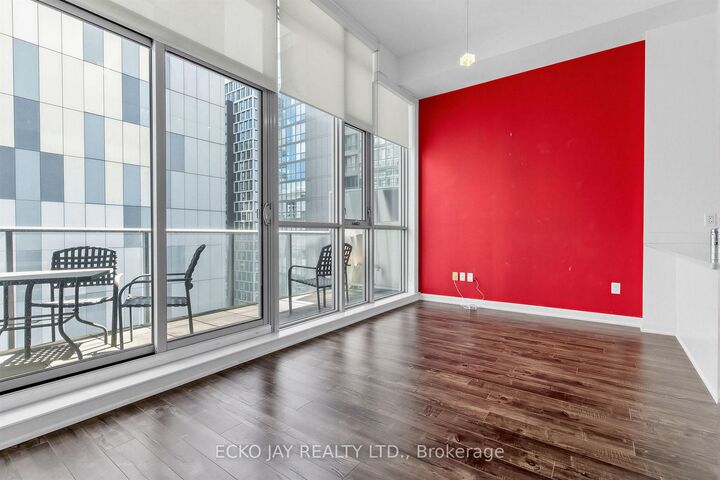 Property Photo: 375 King Street W 3506 ON M5V 1K5