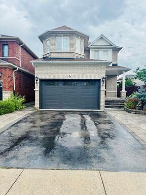 Property Photo:  33 Deerwood Crescent  ON L4E 3V4 