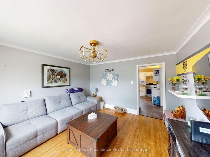 Property Photo:  163 Shuter Street  ON K8V 3L9 