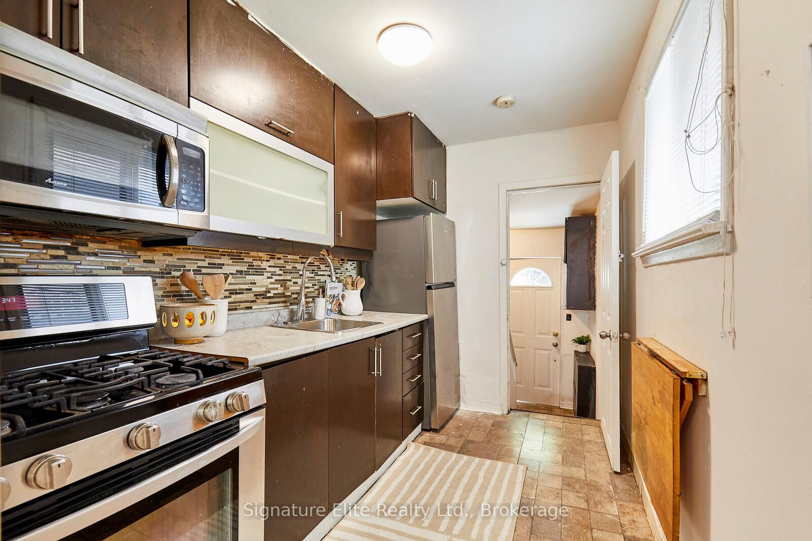 Property Photo:  19 Kenworthy Avenue  ON M1L 3B1 