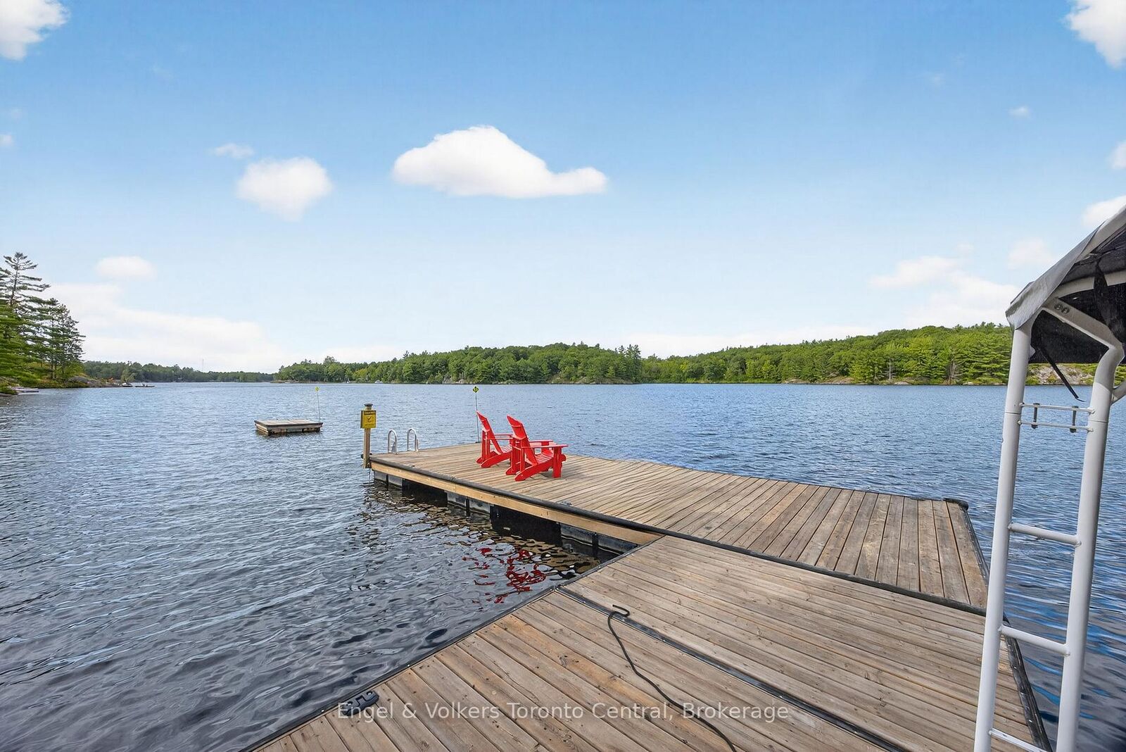 Property Photo: 1042 Amanda Lane ON P1P 1R3