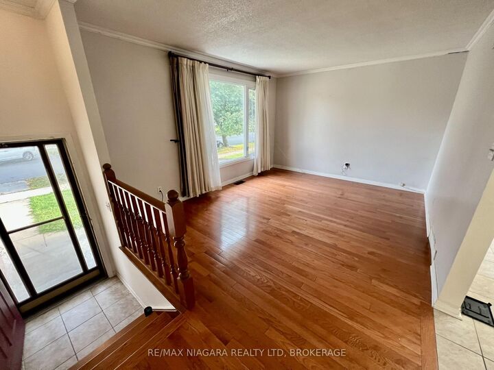 Property Photo:  6171 Charnwood Avenue  ON L2H 2L5 