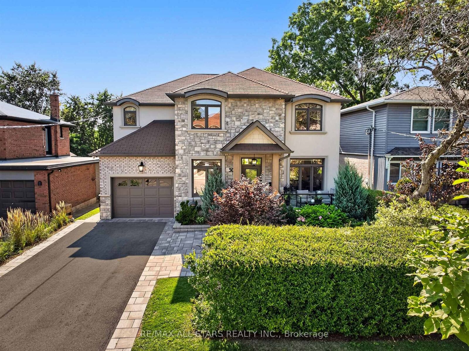 Property Photo: 30 St Quentin Avenue ON M1M 2M8