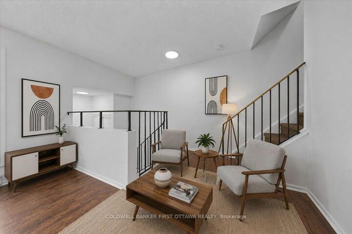 Property Photo:  2640 Draper Avenue 44  ON K2H 8V3 