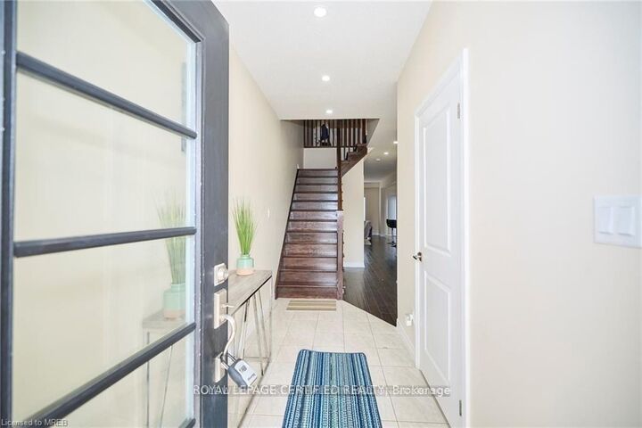 Property Photo: 6667 Cropp Street ON L2E 7B3