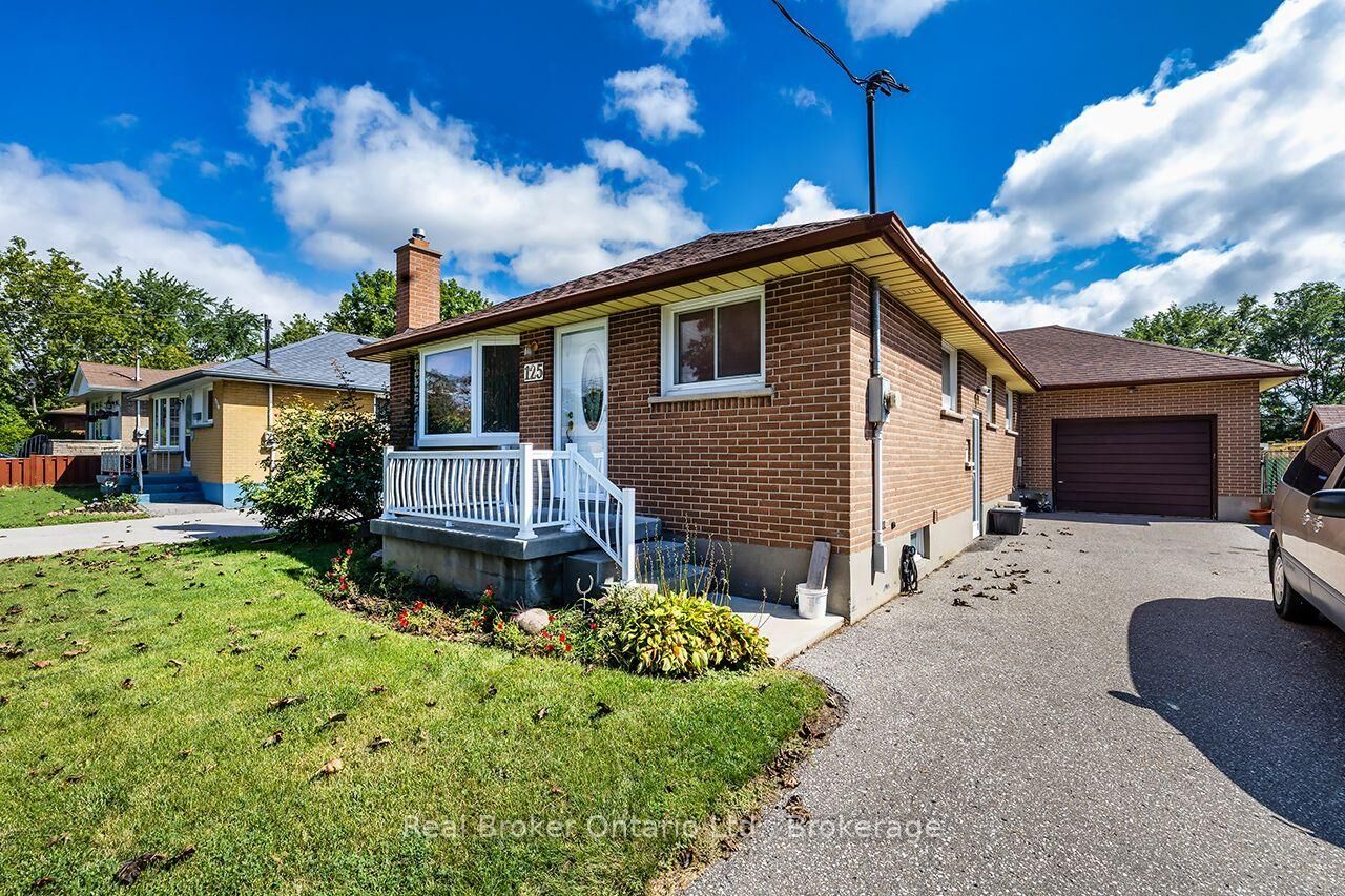 Property Photo: 125 Baldwin Street ON L1H 6G9