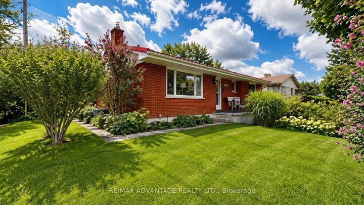 Property Photo: 1031 Eagle Drive ON N5Z 3H4