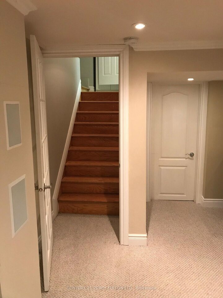 Property Photo:  244 Horsham Avenue Bsmt  ON M2N 2A6 