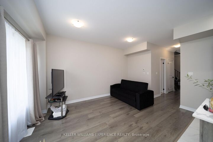 Property Photo: 147 Turnberry Lane ON L9J 0M4