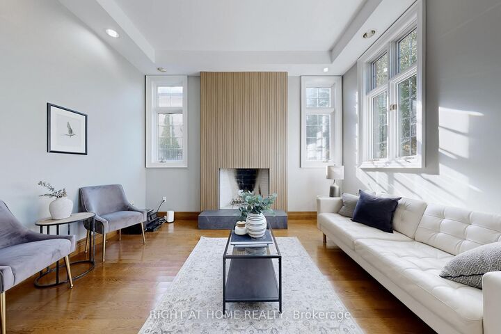 Property Photo: 26 Ontoro Boulevard ON L1Z 1X6
