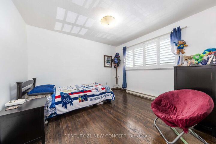 Property Photo:  20430 Bathurst Street  ON L9N 1P5 