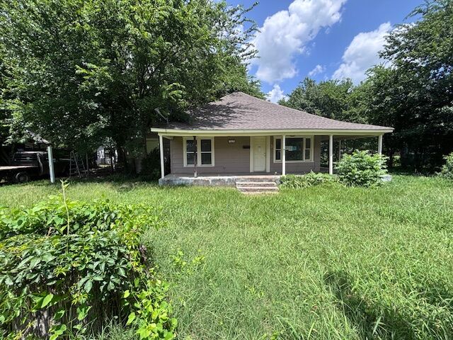 Property Photo:  717 E Normal Street  OK 74464 