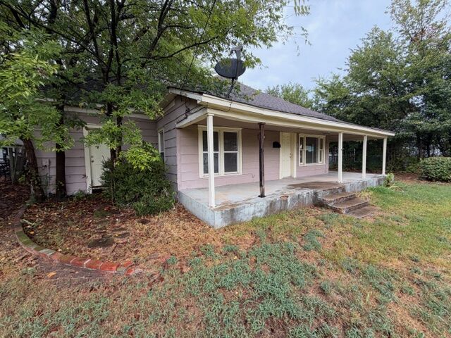 Property Photo:  717 E Normal Street  OK 74464 