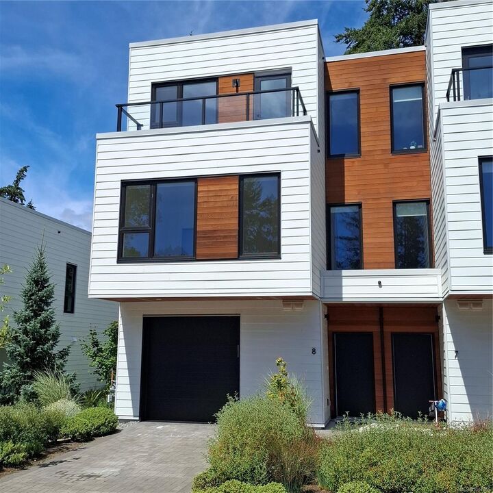 2330 Sooke Rd #8 — photo 1