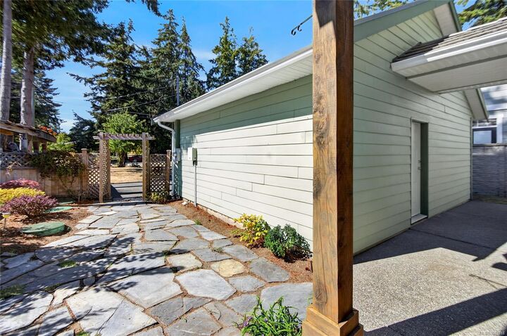 Property Photo: 1776 Astra Rd BC V9M 4B6