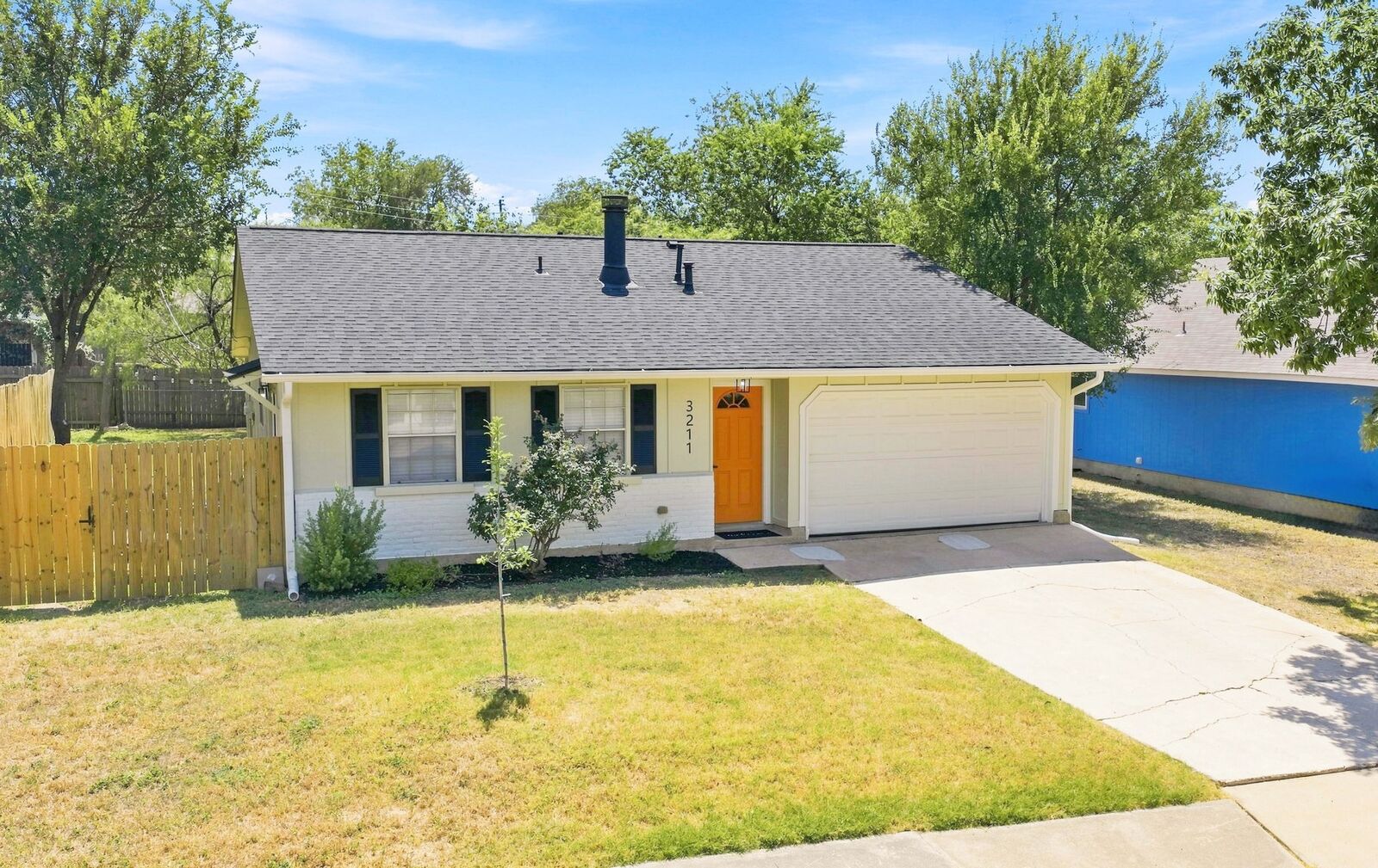 Property Photo:  3211 Plantation Road  TX 78745 