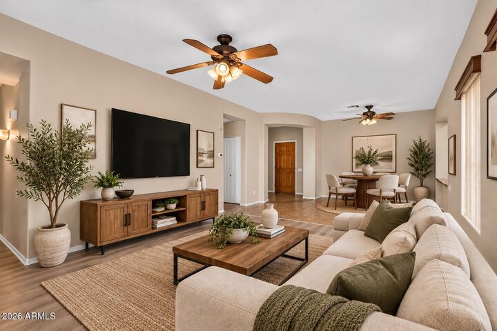 Property Photo:  879 E Bellerive Place  AZ 85249 