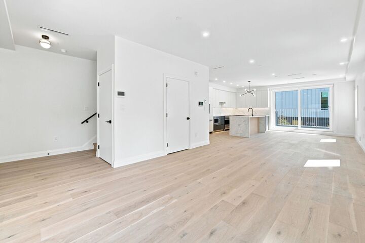 Property Photo: 6162 Granville Street BC V6M 3E3