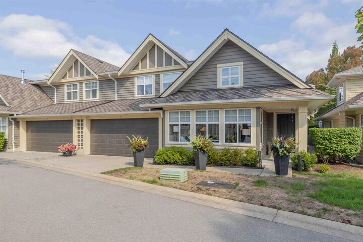 Property Photo: 15450 Rosemary Heights Crescent 7 BC V3Z 0K1