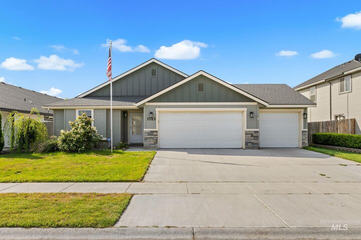 Property Photo:  1723 W Lava Ave  ID 83651 