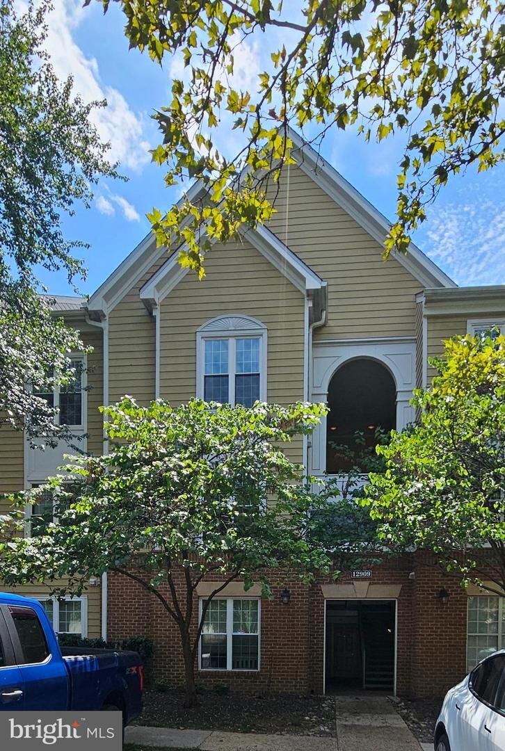 Property Photo:  12909 Alton Square 301  VA 20170 