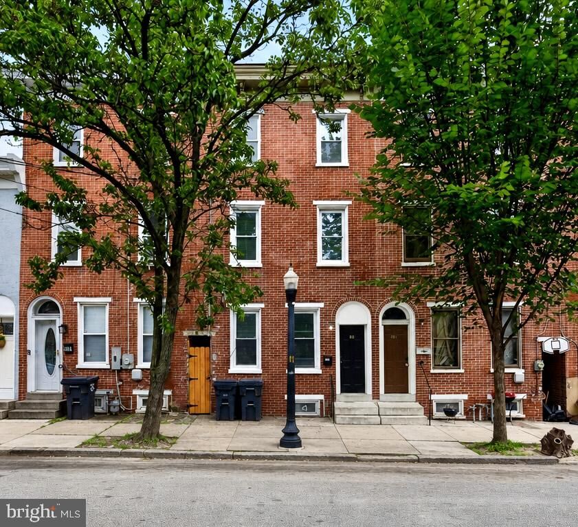 Property Photo: 812 N Monroe Street DE 19801