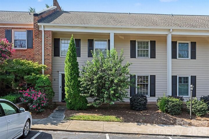Property Photo:  6727 Constitution Lane  NC 28210 