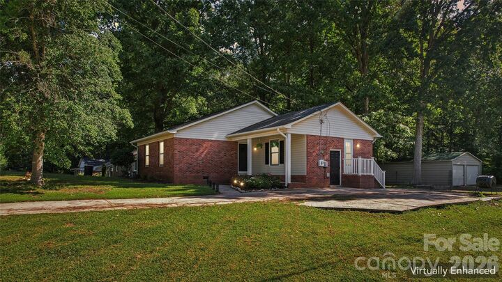 Property Photo: 611 Woodland Drive NC 28138