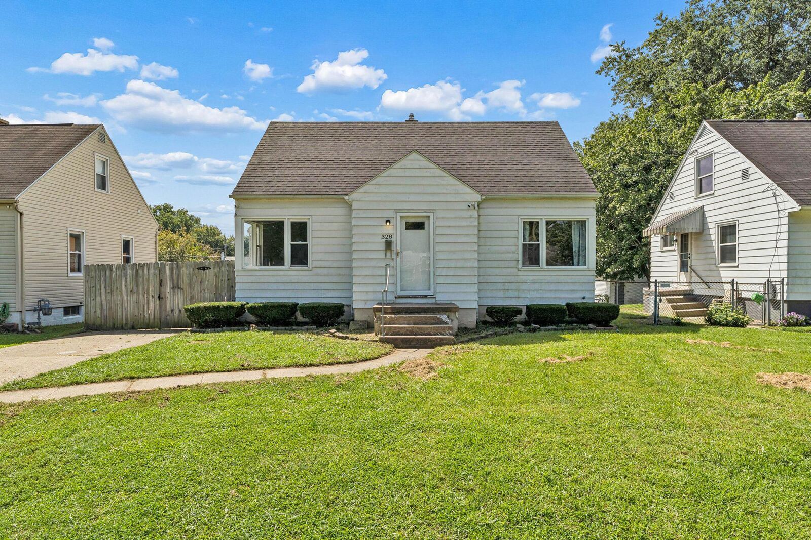 Property Photo:  328 Reese Avenue  OH 43130 