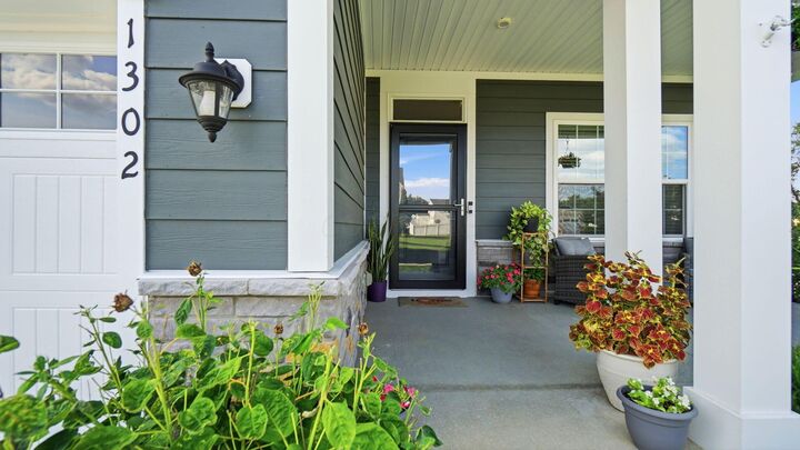 Property Photo:  1302 Clover Street  OH 43074 