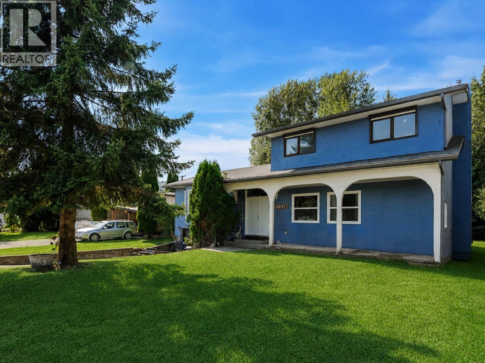 Property Photo:  1641 11th Avenue  BC V0B 1M0 