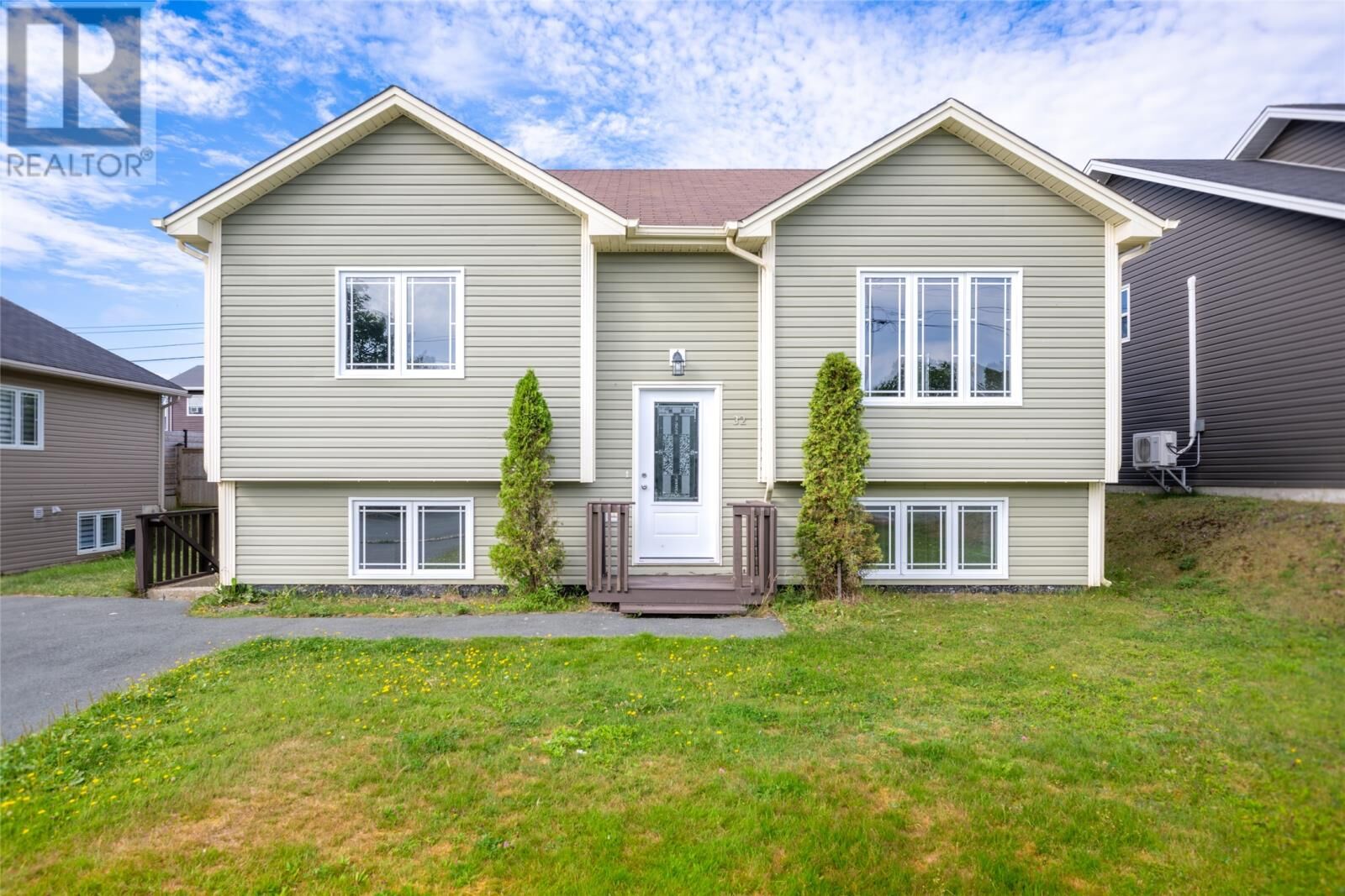 Property Photo:  32 Comerfords Road  NL A1X 4B3 