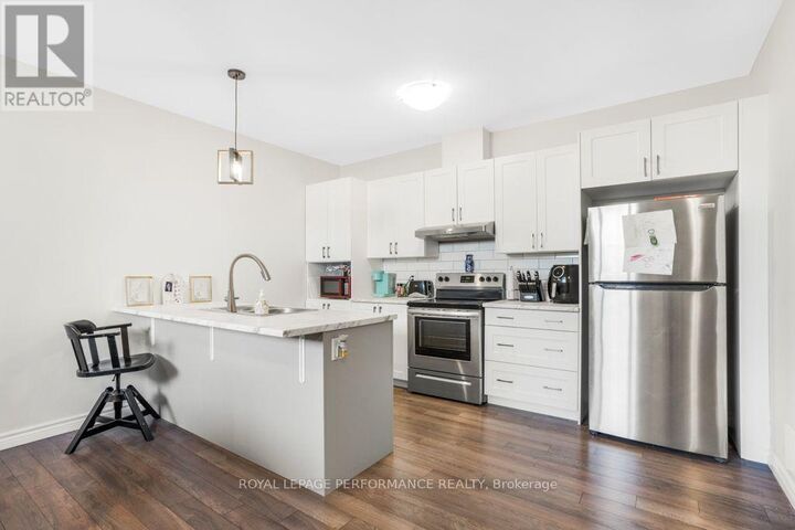 Property Photo: 4 Maxime Court B ON K0A 2A0