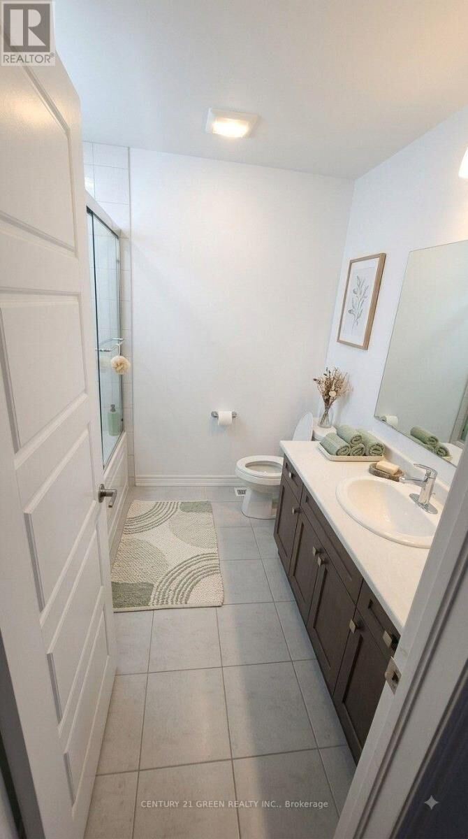 Property Photo:  1549 Cranberry Crescent  ON L9E 1P5 